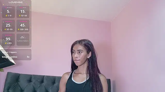 Snapshot of Iamkarlaa_doll chatting on February 2025 02:58:02 PM Iamkarlaa doll online show from February 2025 02:58:02 PM