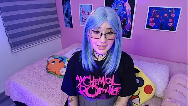 Snapshot of Miwa_violet chatting on March 2026 03:12:02 AM Miwa violet online show from March 2026 03:12:02 AM