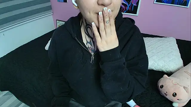 Snapshot of Miwa_violet chatting on March 2026 05:02:01 PM Miwa violet online show from March 2026 05:02:01 PM