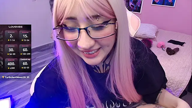 Snapshot of Miwa_violet chatting on April 2026 12:16:01 AM Miwa violet online show from April 2026 12:16:01 AM