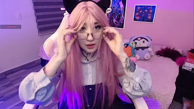 Snapshot of Miwa_violet chatting on April 2026 01:08:01 AM Miwa violet online show from April 2026 01:08:01 AM