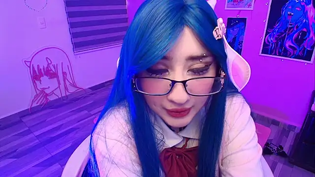 Snapshot of Miwa_violet chatting on May 2026 06:05:02 PM Miwa violet online show from May 2026 06:05:02 PM