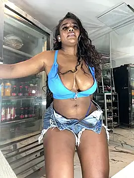 Snapshot of MAREIA_25 chatting on February 2025 05:36:02 PM MAREIA 25 online show from February 2025 05:36:02 PM