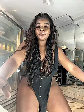 Snapshot of MAREIA_25 chatting on March 2025 03:36:02 PM MAREIA 25 online show from March 2025 03:36:02 PM