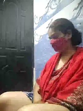 Snapshot of kirti__arora chatting on December 2024 11:07:01 PM kirti arora online show from December 2024 11:07:01 PM