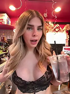 Snapshot of delicioussdixie chatting on February 2025 08:41:02 PM delicioussdixie online show from February 2025 08:41:02 PM