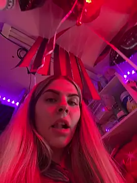 Snapshot of delicioussdixie chatting on April 2026 01:43:01 AM delicioussdixie online show from April 2026 01:43:01 AM