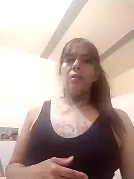 Snapshot of Dakary_hot chatting on January 2025 11:10:01 PM Dakary hot online show from January 2025 11:10:01 PM
