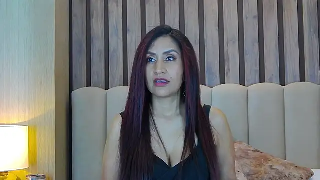 MonicaMoret online show from January 2025 12:52:01 PM