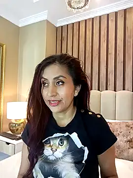 MonicaMoret online show from February 2025 12:11:01 PM