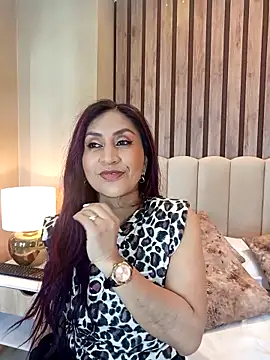 MonicaMoret online show from February 2025 12:27:01 PM