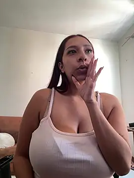 Snapshot of Dahian_XXX chatting on March 2025 01:49:01 PM Dahian XXX online show from March 2025 01:49:01 PM