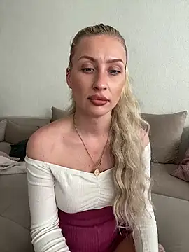 Snapshot of belle98 chatting on March 2026 03:19:02 PM belle98 online show from March 2026 03:19:02 PM