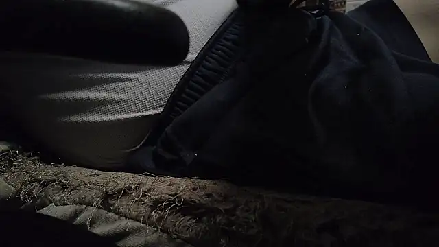 hidenyan02 online show from September 2025 10:42:02 PM