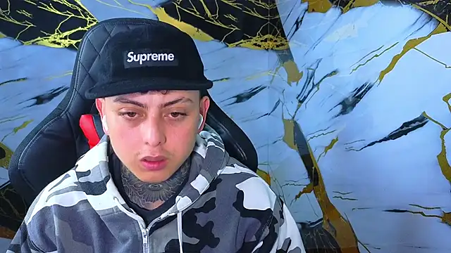 Snapshot of Kevin22_222 chatting on March 2026 03:12:02 AM Kevin22 222 online show from March 2026 03:12:02 AM