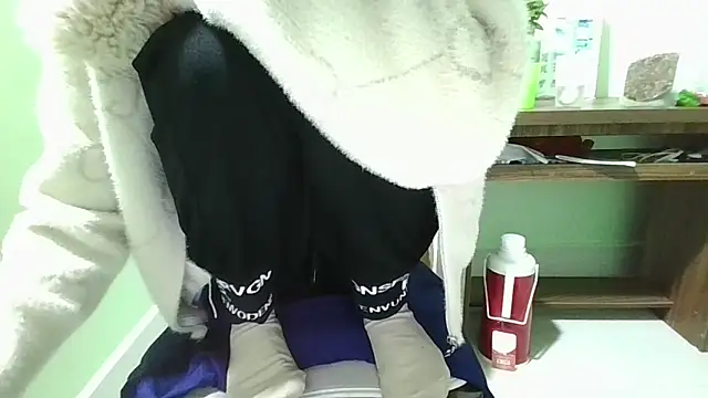 Luxcute286 online show from February 2025 11:13:02 PM