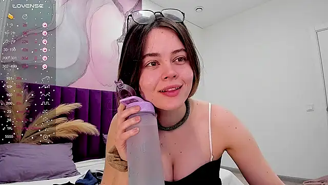 Kelly Cuutie online show from January 2025 08:21:01 AM