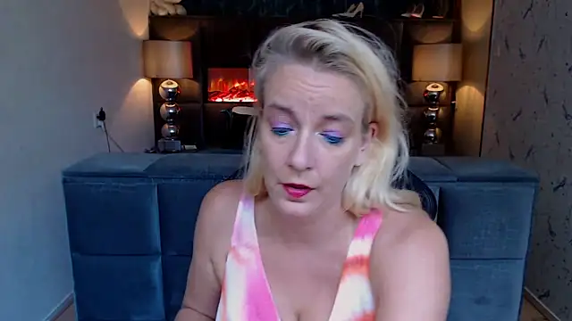 Wendysexyx online show from September 2025 07:53:01 AM