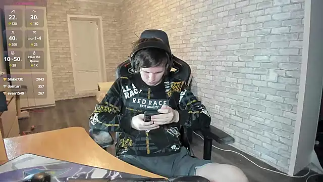iliaskrislove online show from March 2025 10:34:02 PM