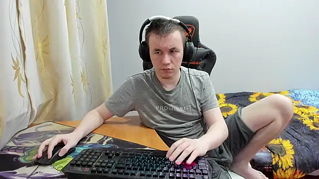 iliaskrislove online show from October 2025 02:40:01 PM