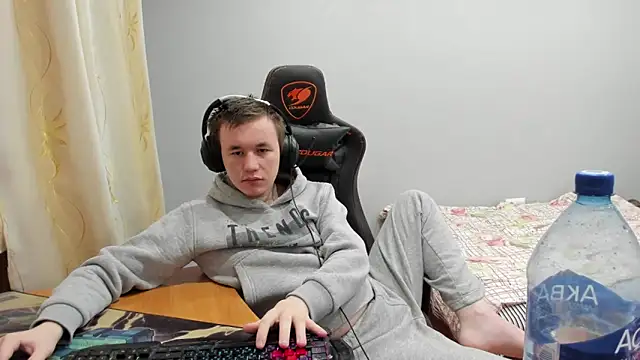 iliaskrislove online show from December 2025 04:17:02 AM