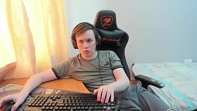 iliaskrislove online show from March 2026 07:58:02 AM