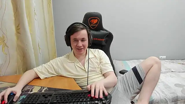 iliaskrislove online show from March 2026 09:04:02 PM