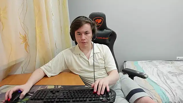 iliaskrislove online show from April 2026 03:16:01 PM