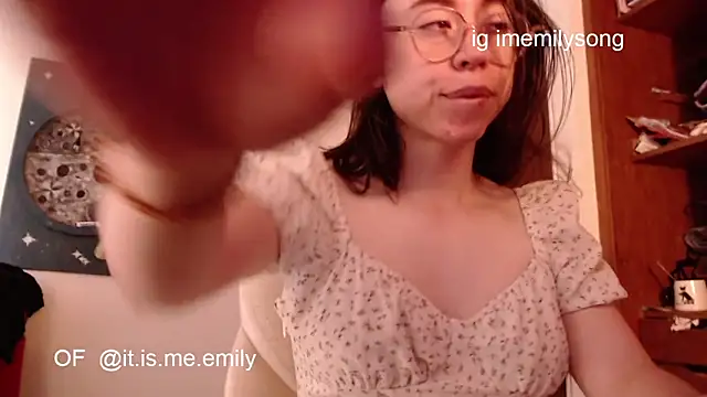 Snapshot of emily_pearl_ chatting on March 2026 01:18:01 PM emily pearl online show from March 2026 01:18:01 PM