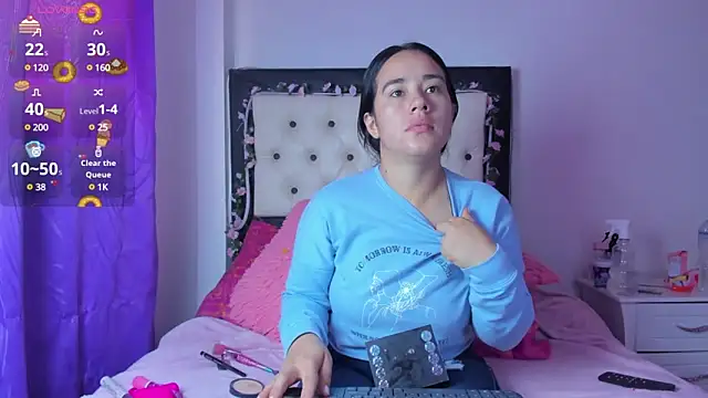 Snapshot of Veeronica_Smith chatting on February 2025 01:29:01 PM Veeronica Smith online show from February 2025 01:29:01 PM