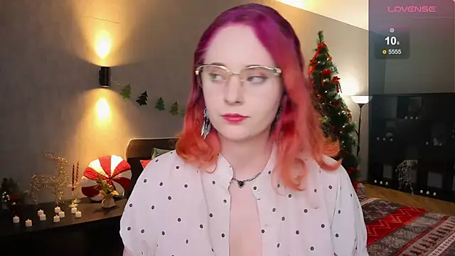 Snapshot of Aemilia_ chatting on December 2024 12:08:02 PM Aemilia online show from December 2024 12:08:02 PM