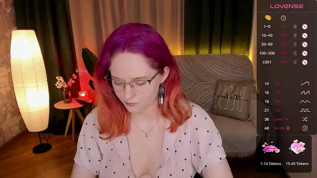 Snapshot of Aemilia_ chatting on January 2025 07:11:01 AM Aemilia online show from January 2025 07:11:01 AM