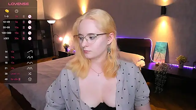 Snapshot of Aemilia_ chatting on January 2025 03:34:02 PM Aemilia online show from January 2025 03:34:02 PM