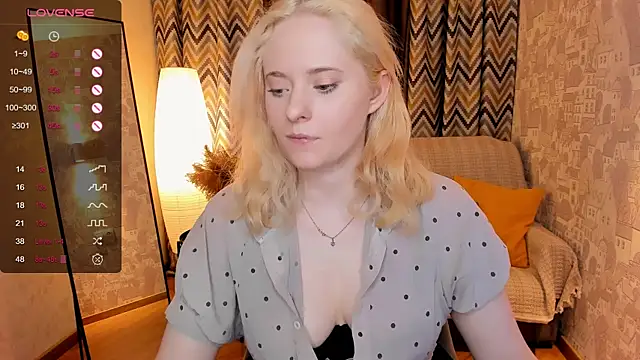 Snapshot of Aemilia_ chatting on January 2025 06:57:01 AM Aemilia online show from January 2025 06:57:01 AM