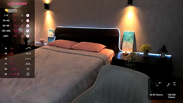 Snapshot of Aemilia_ chatting on February 2025 12:33:01 PM Aemilia online show from February 2025 12:33:01 PM