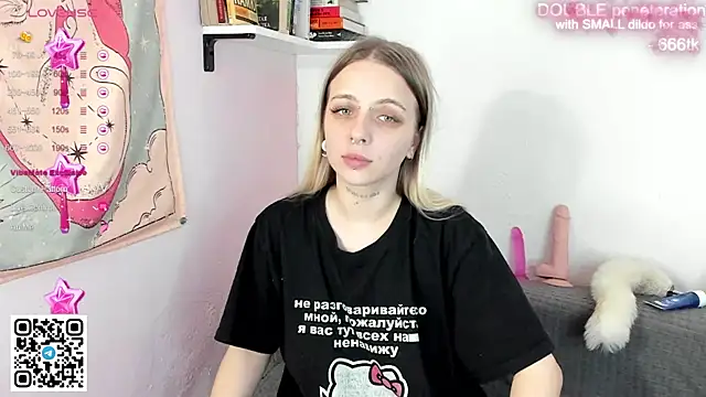 Snapshot of Alice_Halle chatting on November 2025 11:20:01 AM Alice Halle online show from November 2025 11:20:01 AM