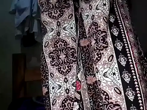 Snapshot of zaynlovena chatting on December 2024 03:26:01 PM zaynlovena online show from December 2024 03:26:01 PM