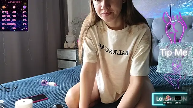 Snapshot of Strip-Lady chatting on March 2025 04:14:02 AM Strip-Lady online show from March 2025 04:14:02 AM