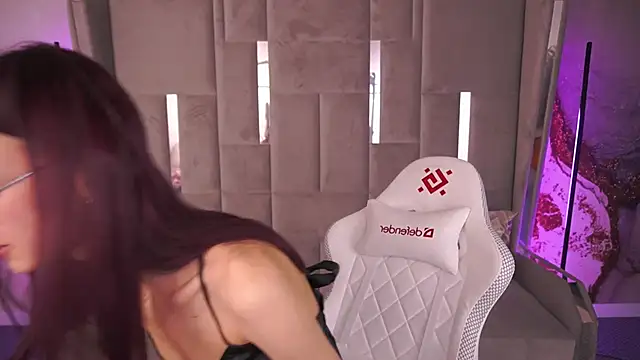 CozyMell online show from March 2025 04:56:02 PM