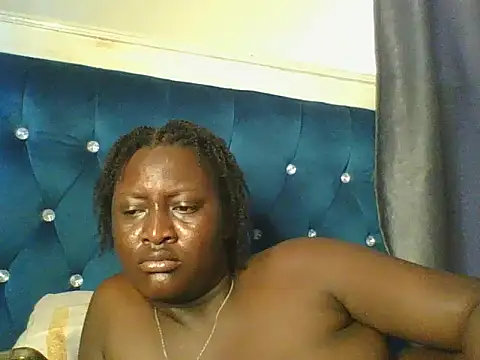 Snapshot of Heavy_ass chatting on April 2026 08:46:01 AM Heavy ass online show from April 2026 08:46:01 AM