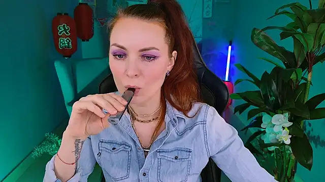 Snapshot of VandaRossi chatting on January 2025 08:13:01 AM VandaRossi online show from January 2025 08:13:01 AM