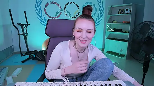 Snapshot of VandaRossi chatting on January 2025 02:19:01 PM VandaRossi online show from January 2025 02:19:01 PM