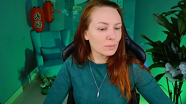 Snapshot of VandaRossi chatting on February 2025 05:09:02 AM VandaRossi online show from February 2025 05:09:02 AM