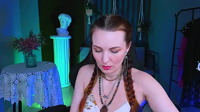 Snapshot of VandaRossi chatting on February 2025 11:12:02 AM VandaRossi online show from February 2025 11:12:02 AM