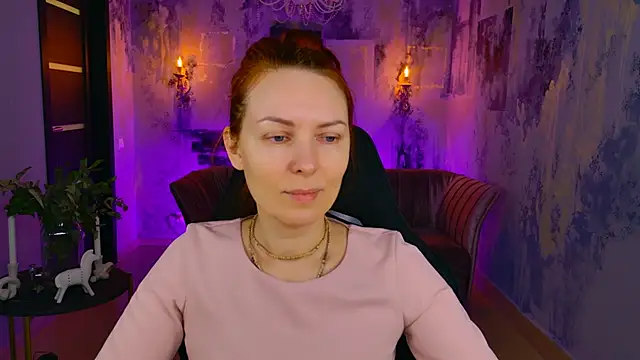 Snapshot of VandaRossi chatting on February 2025 05:13:02 AM VandaRossi online show from February 2025 05:13:02 AM