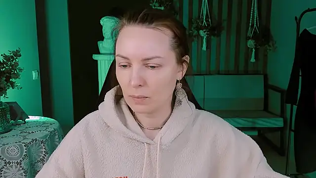 Snapshot of VandaRossi chatting on February 2025 01:17:02 PM VandaRossi online show from February 2025 01:17:02 PM