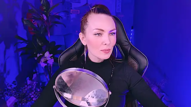 Snapshot of VandaRossi chatting on March 2025 05:49:01 PM VandaRossi online show from March 2025 05:49:01 PM