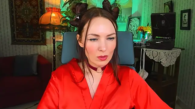 Snapshot of VandaRossi chatting on March 2025 11:25:02 AM VandaRossi online show from March 2025 11:25:02 AM