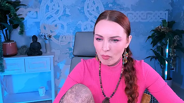 Snapshot of VandaRossi chatting on March 2025 03:25:01 PM VandaRossi online show from March 2025 03:25:01 PM