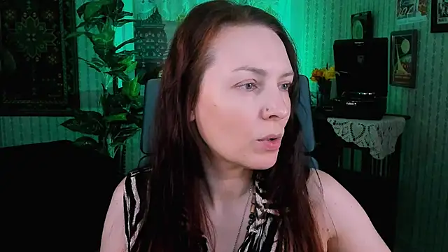 Snapshot of VandaRossi chatting on September 2025 10:26:02 AM VandaRossi online show from September 2025 10:26:02 AM